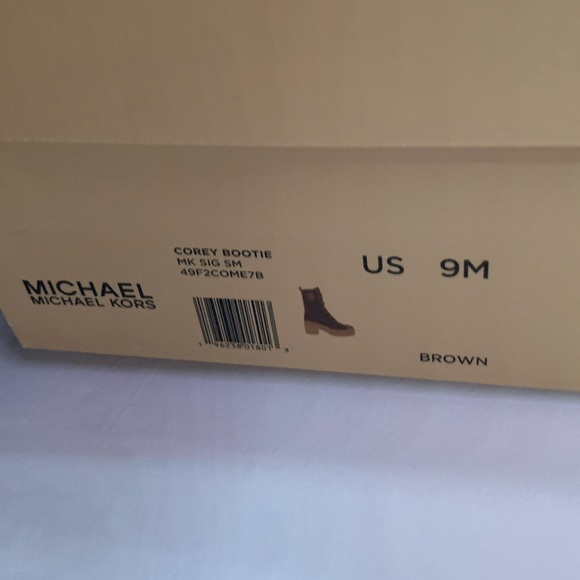 NEW MK Corey Bootie in Brown Signiture - Picture 5 of 5